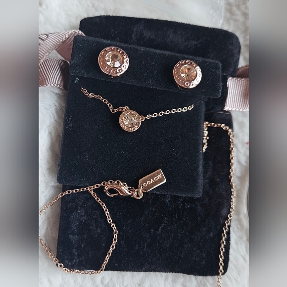 COACH Logo Signature Necklace & Earrings Set in Rose Gold Tone ✨️ - Picture 2 of 6